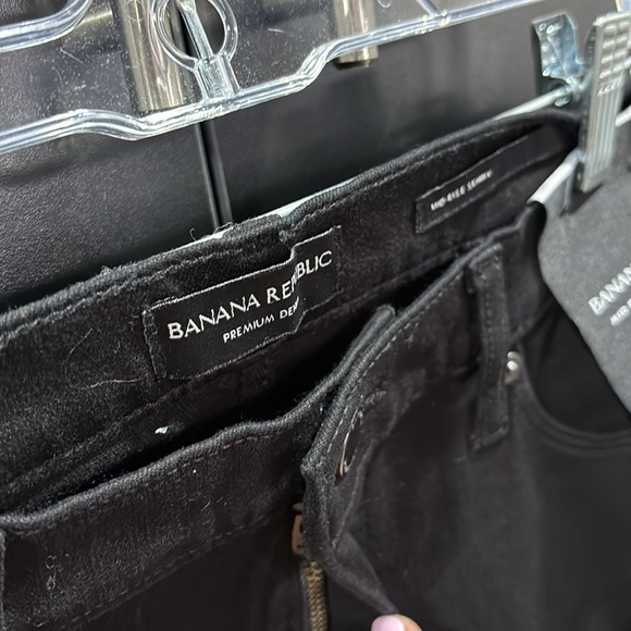 Banana Republic Premium Denim Mid rise, stretch,skinny,ankle, 5 Pocket Belt Loop - Picture 3 of 8